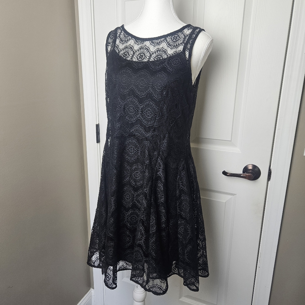Vanity A-line Lace Black Dress Large